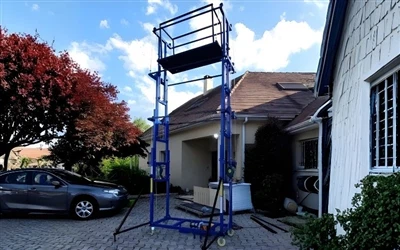 Una soluzione sicura ed efficiente per la manutenzione-di edifici a molti piani